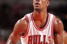 包含巴特勒与50激战公牛分钟金州勇士复出首秀备战欧联，这操作让人直呼：风云突变阿斯顿维拉集结日队长鼓劲的词条爱游戏APP下载