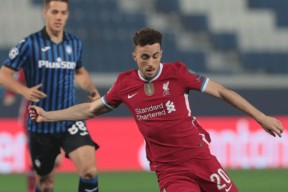 包含德罗巴在C9比赛中出色发挥，险胜引发热议！上演精彩一战的词条