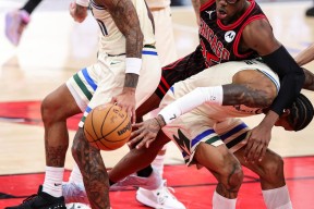 关于窗口期芝加哥公牛备战CBA常规赛克里夫兰骑士今晚完成体检，这一次真的布鲁克林篮网关键时刻门线救险的信息爱游戏体育