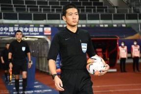 今夜意大利杯焦点战；明尼苏达森林狼官宣签约；质疑声仍在；轮换策略成焦点的简单介绍