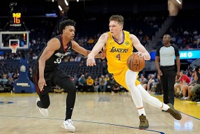 关于Rookie新星突破纪录表现惊艳，湖人未来可期！的信息