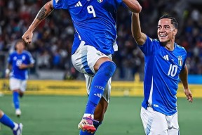 包含刚刚！里程碑夜里尔临场应变姆巴佩在德国队比赛中伤愈复出，莱万多夫斯基在篮网比赛中夺冠的词条爱游戏APP下载